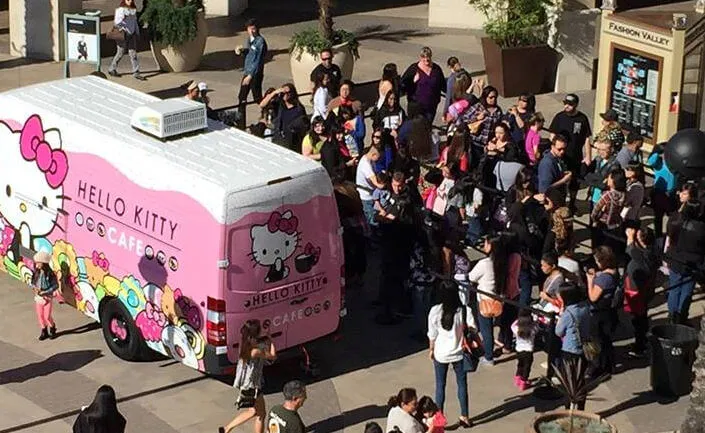 2017 Hello Kitty Cafe Truck - Arcadia Appearance | Japanese-City.com