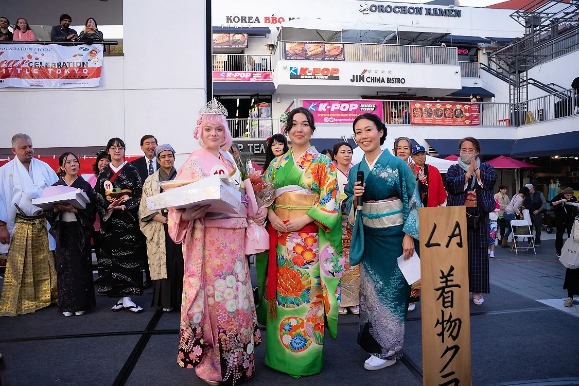 2025 LA Kimono Club's New Year's Kimono Contest, Celebrate Tradition: During New Years in Weller Court Little Tokyo, Japantown | Japanese-City.com