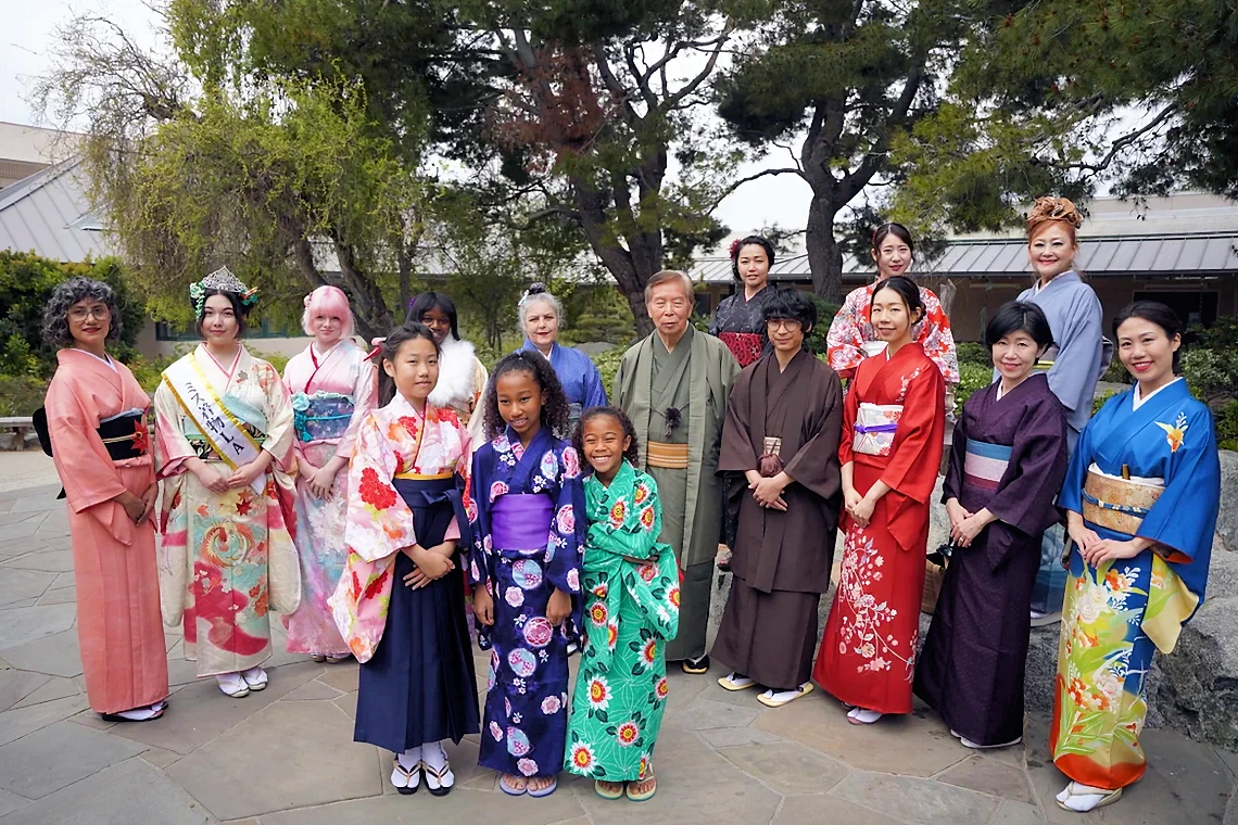 2025 LA Kimono Club's New Year's Kimono Contest, Celebrate Tradition: During New Years in Weller Court Little Tokyo, Japantown | Japanese-City.com