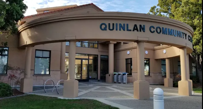 Quinlan Community Center - Memorial Park | Japanese-City.com