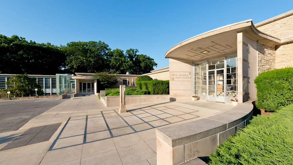 Des Moines Art Center | Japanese-City.com