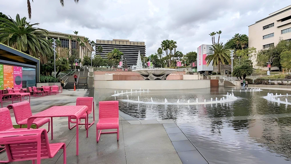 Gloria Molina Grand Park on Spring Street in Front of City Hall | Japanese-City.com